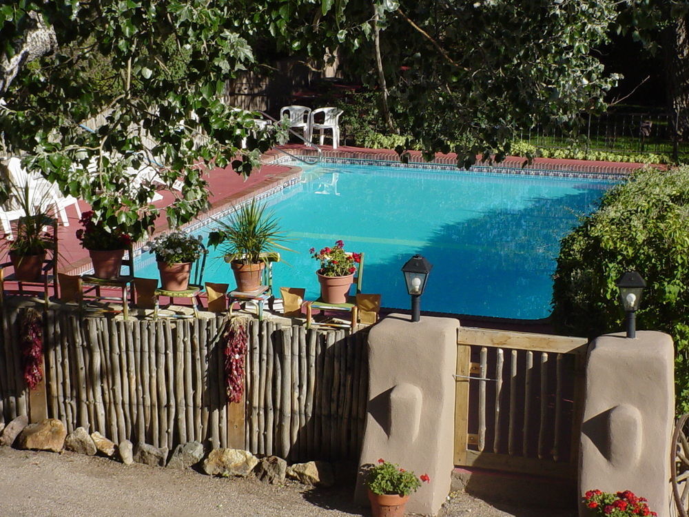 Inn On The Rio Taos Exterior photo